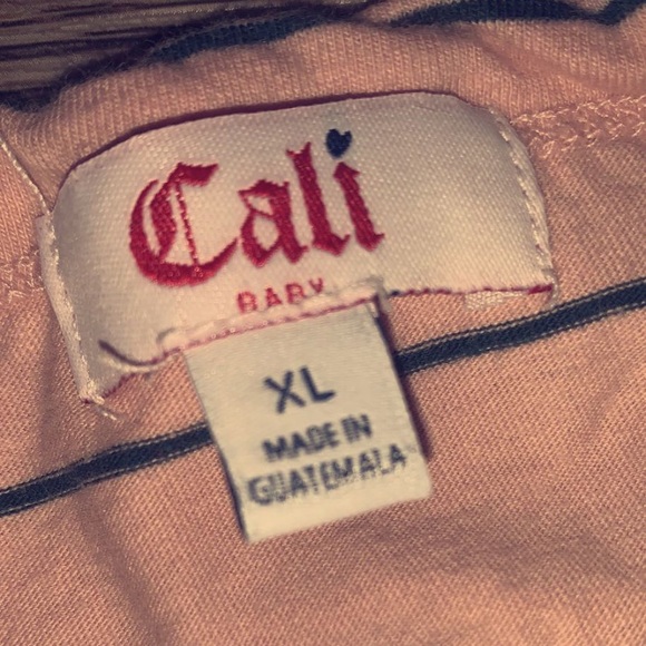 Pinkish/tan T with black stripes - Picture 4 of 4